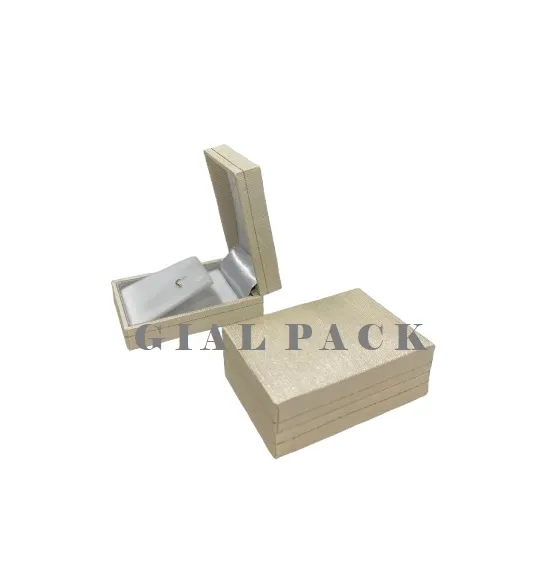 ΣΚΟΥΛΑΡΙΚΙ ΔΕΡΜΑΤΙΝΟ